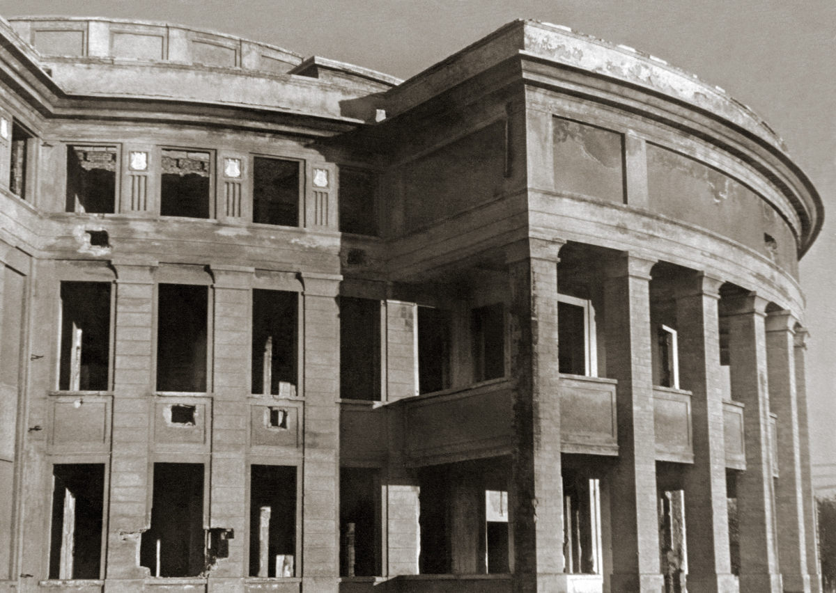  Разрушенный театр